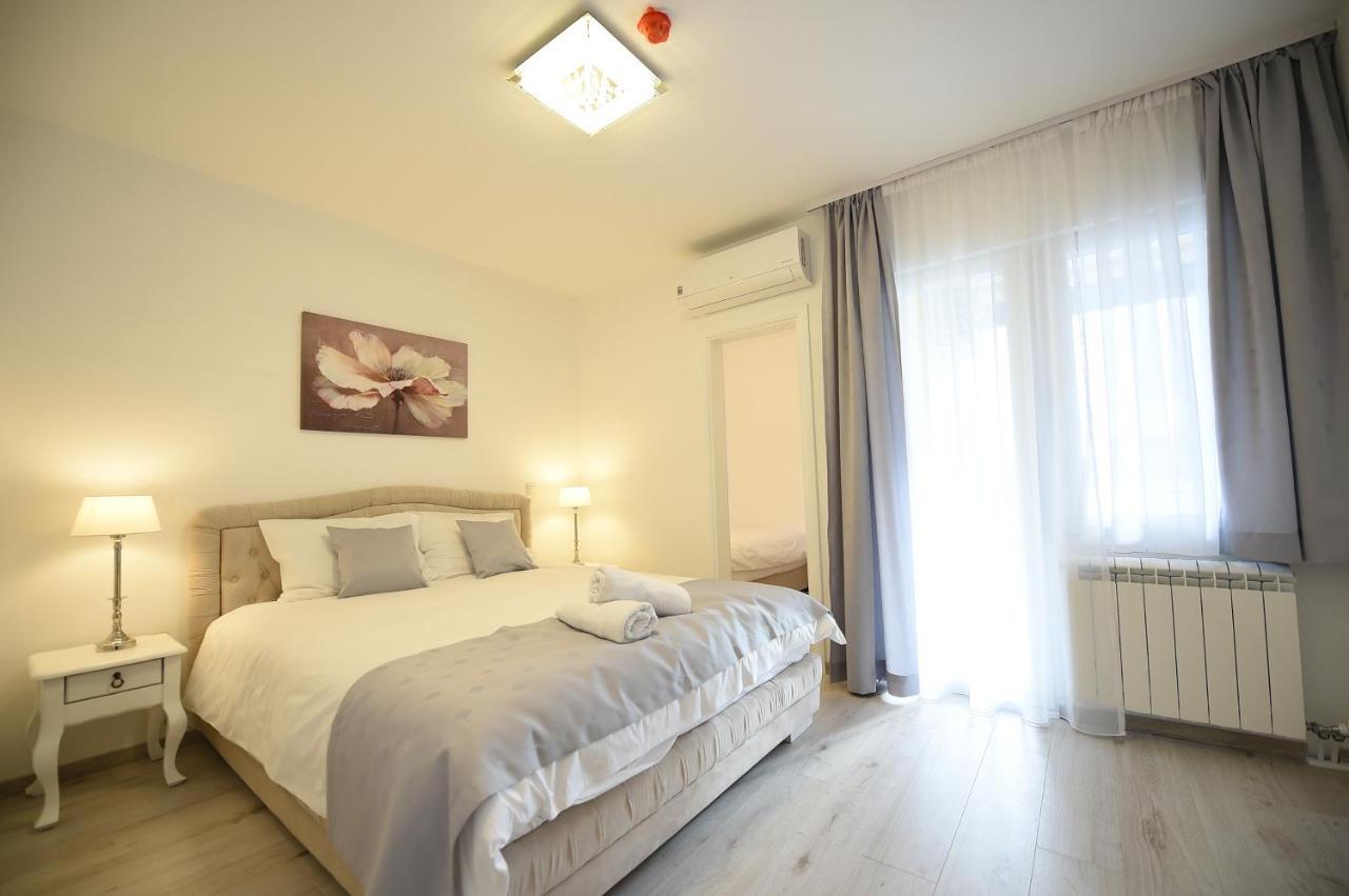 Apartmani Grand Hertz Belgrad Exterior foto