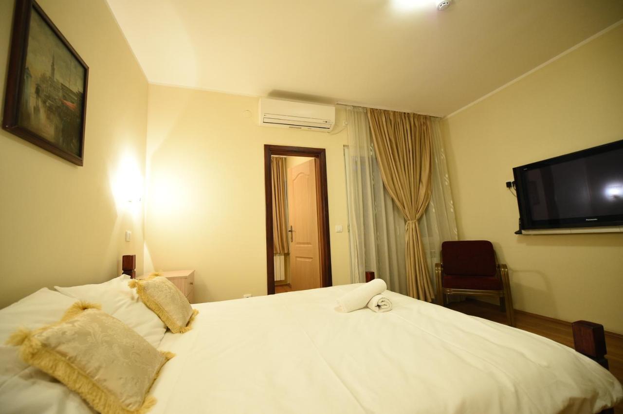 Apartmani Grand Hertz Belgrad Exterior foto