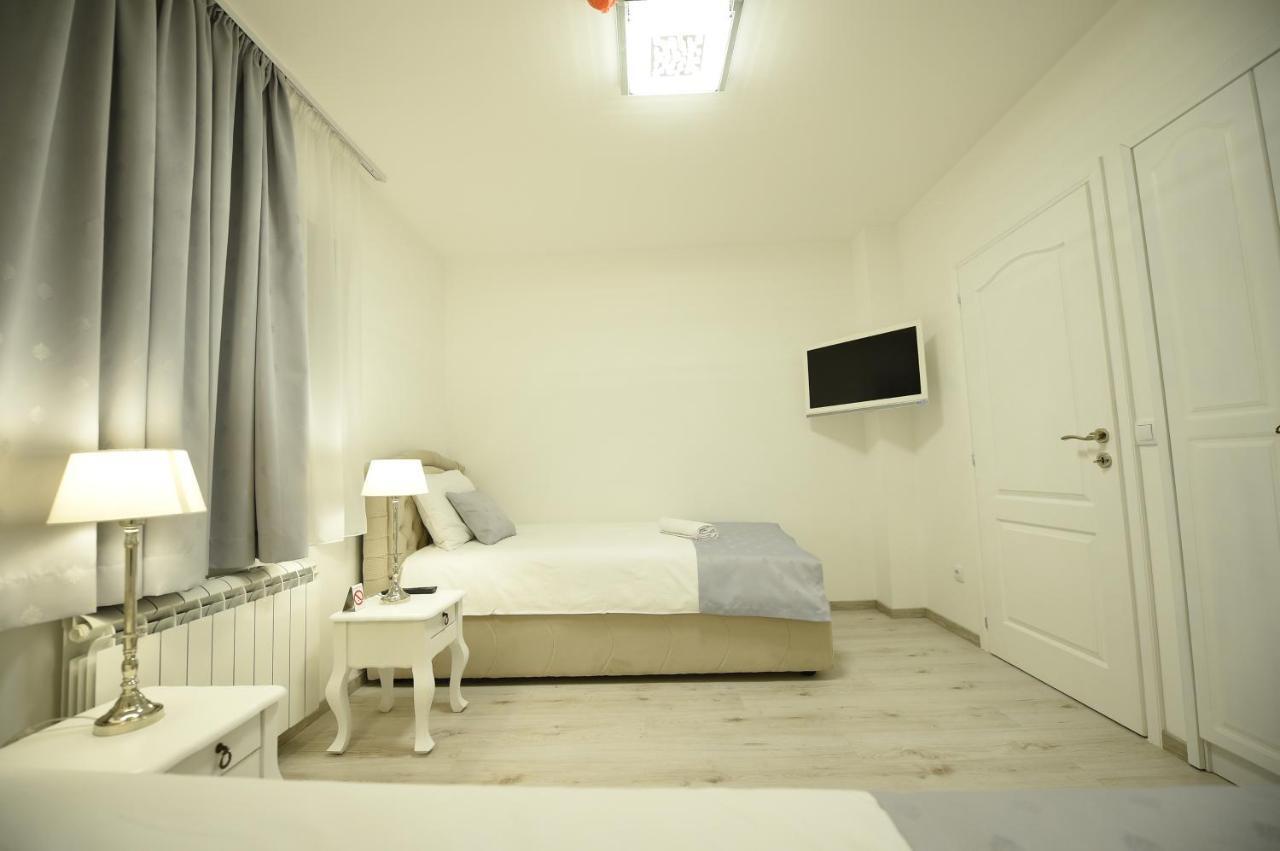 Apartmani Grand Hertz Belgrad Exterior foto