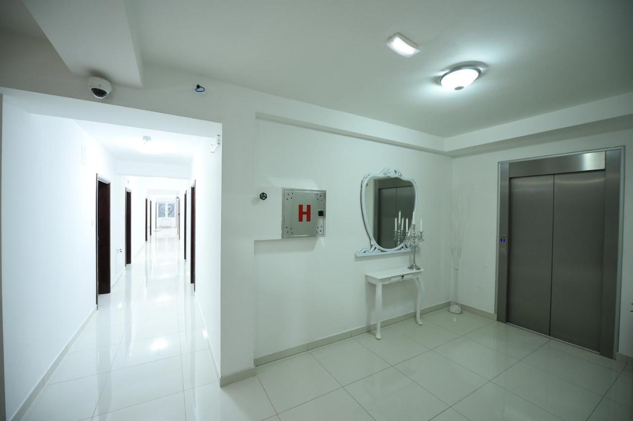 Apartmani Grand Hertz Belgrad Exterior foto